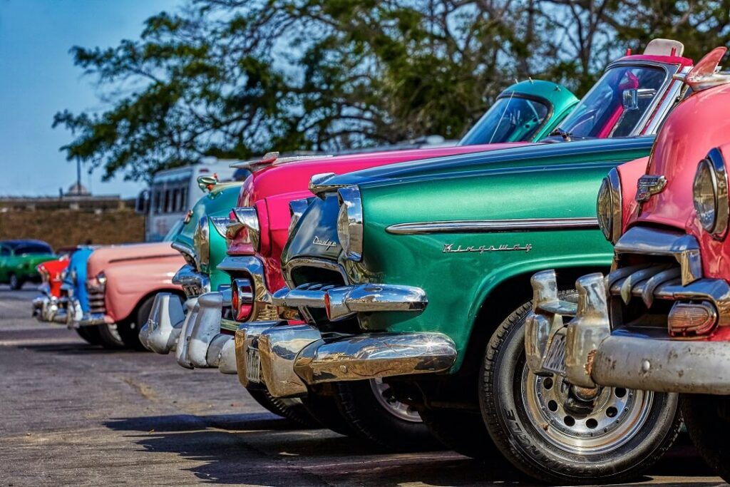 Autos antiguos americanos en La Habana. 