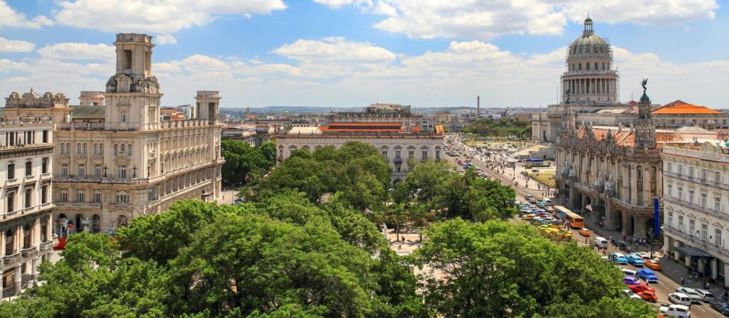 Parque Central y Gran Teatro de la Habana Alciia Alonso. vista desde las alturas. 