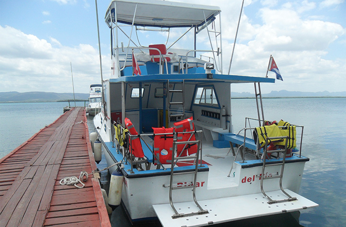 Ferry a Cayo Levisa.